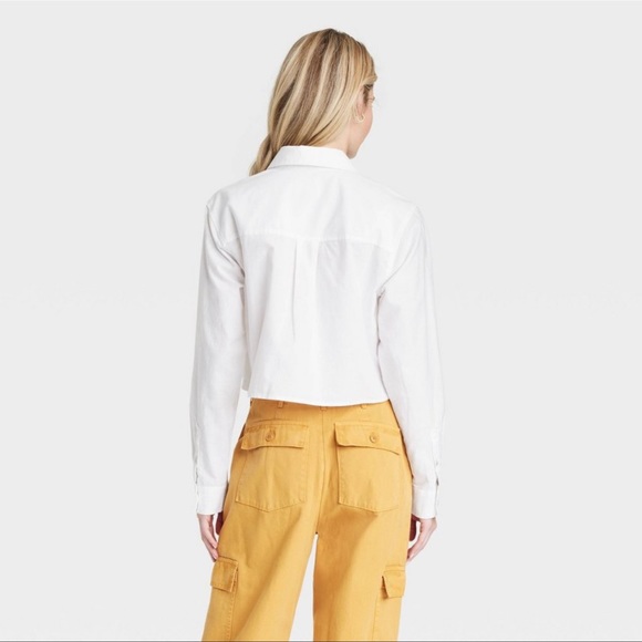 Women’s Long Sleeve Button Down Cropped Shirt - Picture 3 of 3